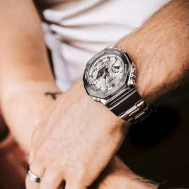 Casio GM-2110D-7AER G-Shock G-Steel Herrenuhr Silberfarben