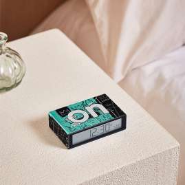 Lexon LR150BSQ-B Funkwecker Flip+ Jean-Michel Basquiat Schwarz/Türkis